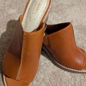 Clarks Women's Tan Leather Mules